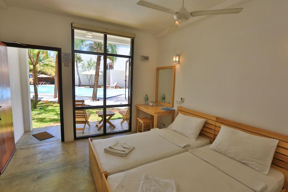 Hotel Arugambay Roccos Arugam Bay Esterno foto