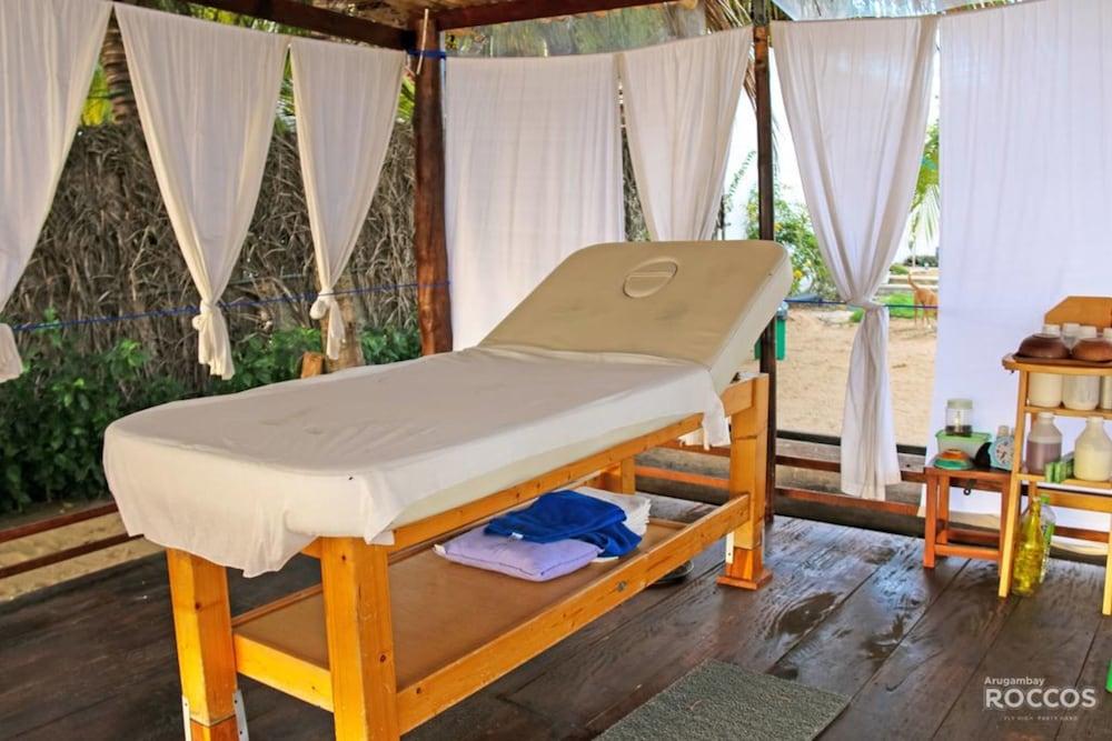 Hotel Arugambay Roccos Arugam Bay Esterno foto