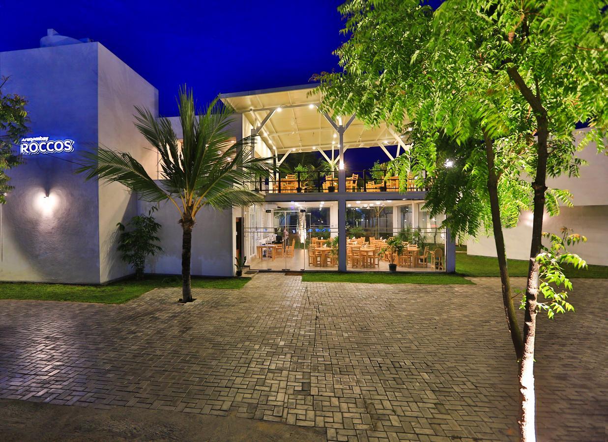 Hotel Arugambay Roccos Arugam Bay Esterno foto